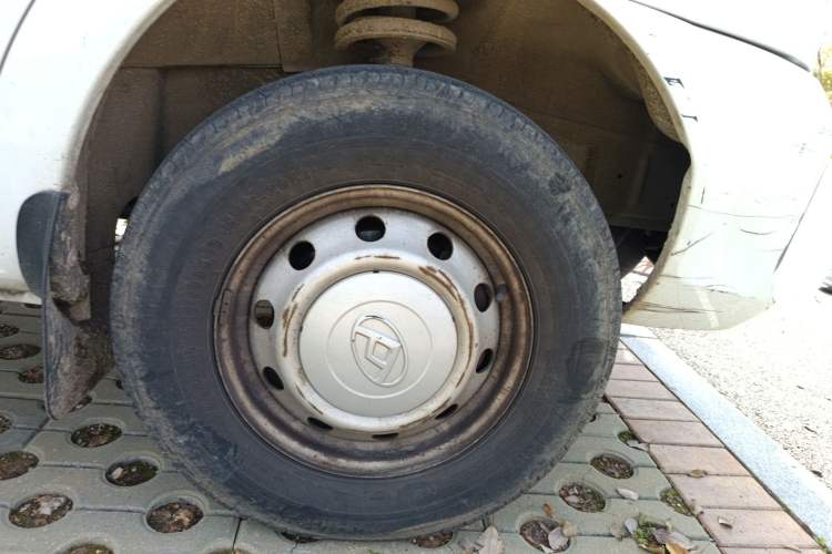 Used SAIC MAXUS Xintu V80 2019 2.0T Plus 6-Speed Manual – Aoyuntong Short Wheelbase Ultra-Low Roof 5/6-Seater