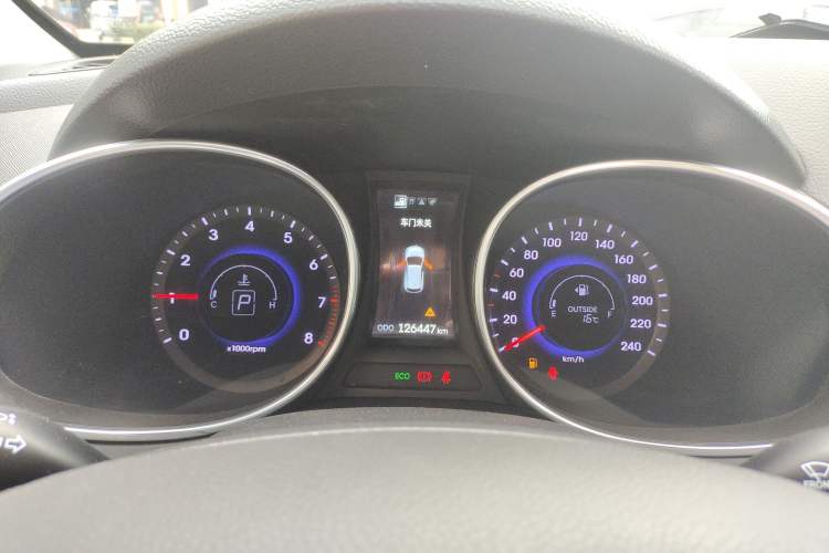 Used Hyundai Santa Fe 2013 2.4L Automatic Two-Wheel Drive Smart Version