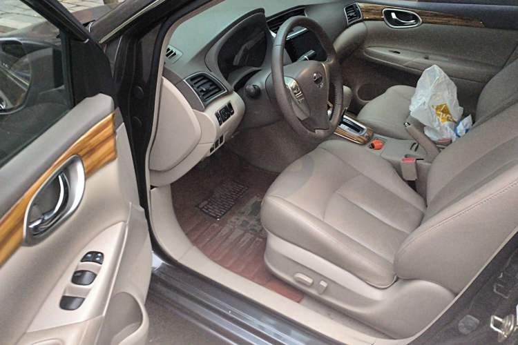 Used Nissan Sylphy 2014 1.6XV CVT Deluxe Edition Driver Seat