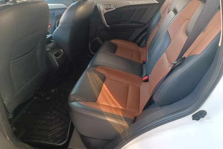 Used Geely Auto Vision X6 2016 1.3T CVT Flagship Model