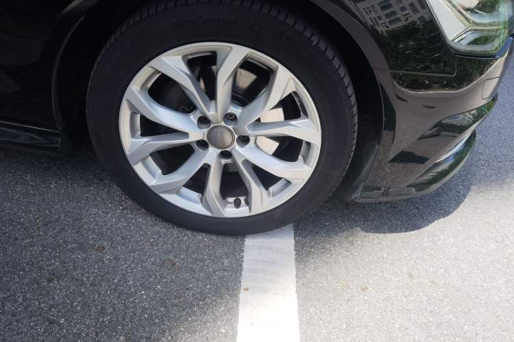 Used Audi A6L 2018 30th Anniversary Edition 35 TFSI Fashion Model
