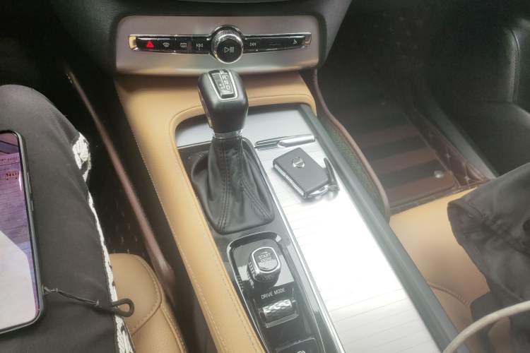 Used Volvo XC90 2018 T6 Zhiyi Edition 7-Seater Gear Lever