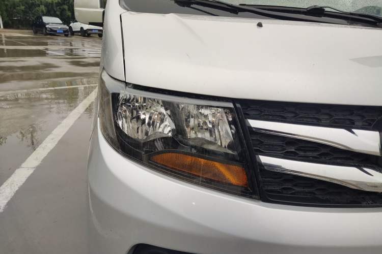 Used JAC Refine M3  Right Front Headlight