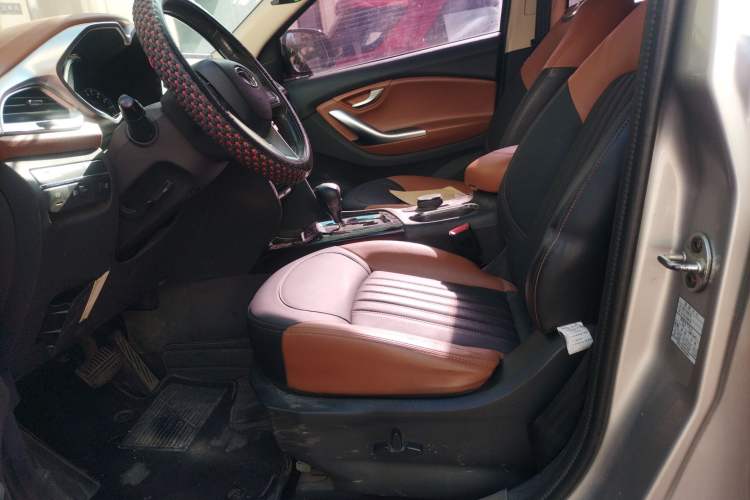 Used Soueast DX7 2015 1.5T Automatic Luxury Model