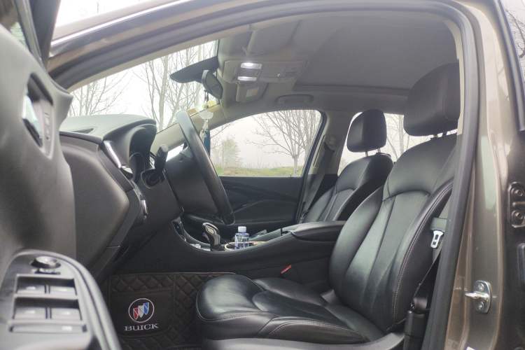 Used Buick Envision 2018 20T Two-Wheel-Drive Elite Model
