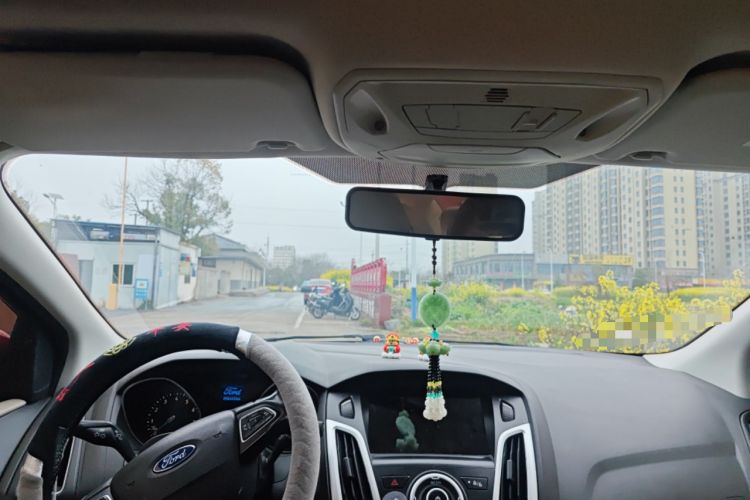 Used Ford Focus 2015 Sedan 1.6L Automatic Trend Model
