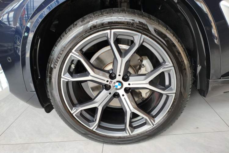 Used BMW X5 2023 xDrive 30Li Luxury M Sport Package