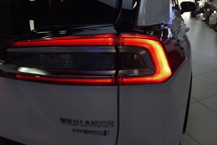 Used Toyota Wildlander 2023 Dual-Motor 2.5L E-CVT Four-Wheel Drive Prestige Edition