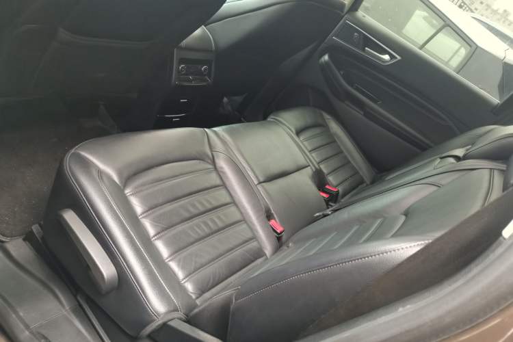 Used Ford Edge 2018 EcoBoost 245 Two-Wheel-Drive Titanium 7-Seater China V Standard