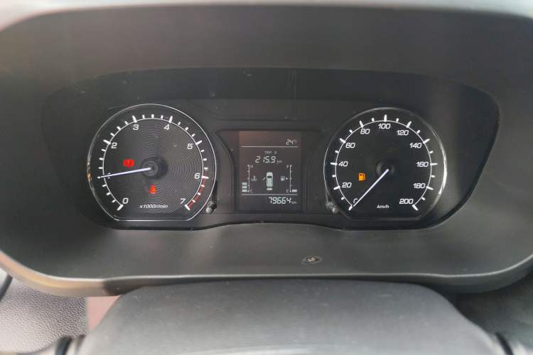 Used CHANGAN OSHAN X70A 2018 1.5L Manual Standard Edition
