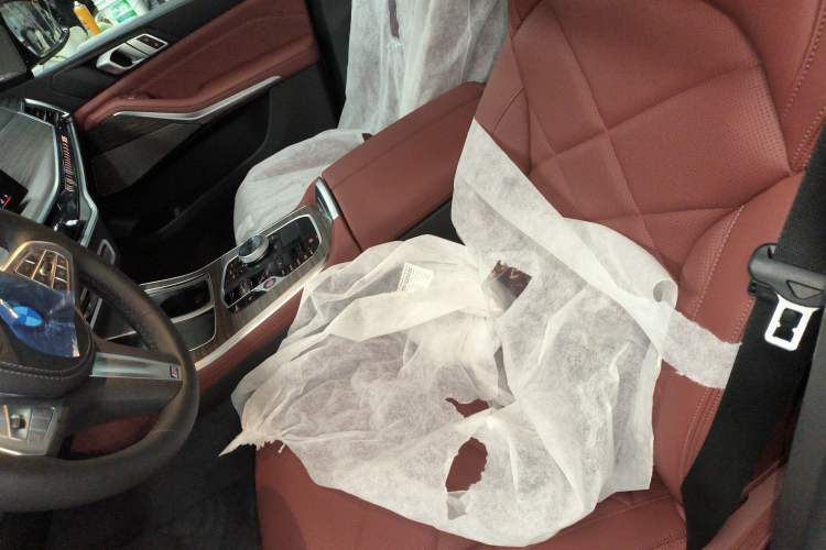 Used BMW X5 2023 xDrive 40Li M Sport Night Edition Package