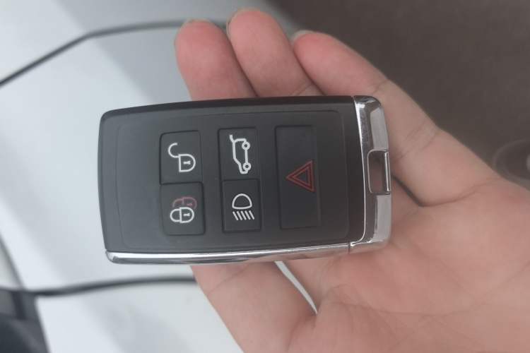 Used Jaguar E-PACE 2018 P200 China VI Vehicle Key