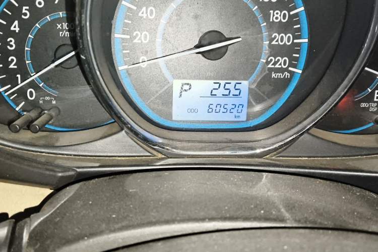 Used Toyota Vios 2014 1.5L Automatic ZhiZhen Edition Odometer Close Up