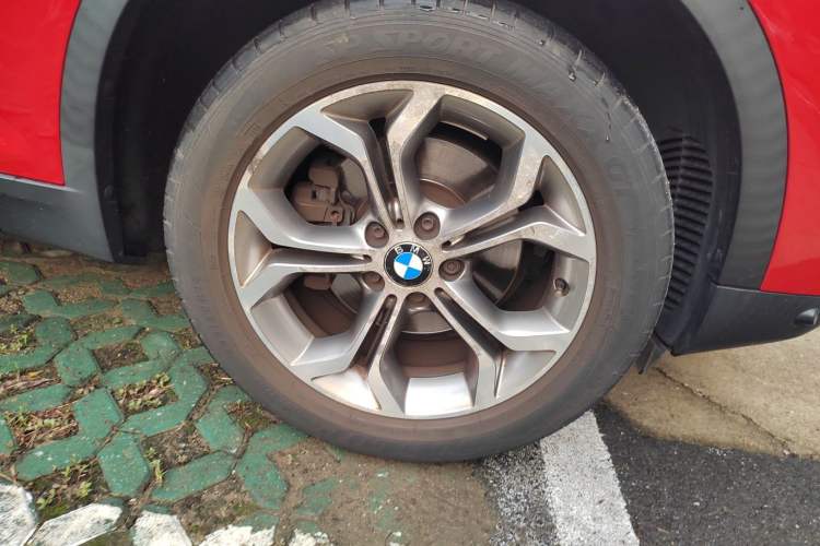 Used BMW X4 2014 xDrive28i Leading Model Right Front Wheel Hub