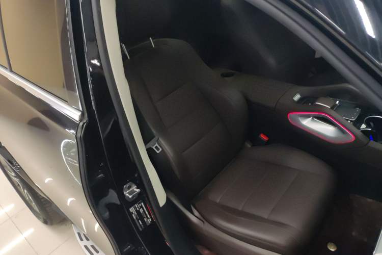 Used Mercedes-Benz GLE 2023 GLE 450 4MATIC Stylish Model