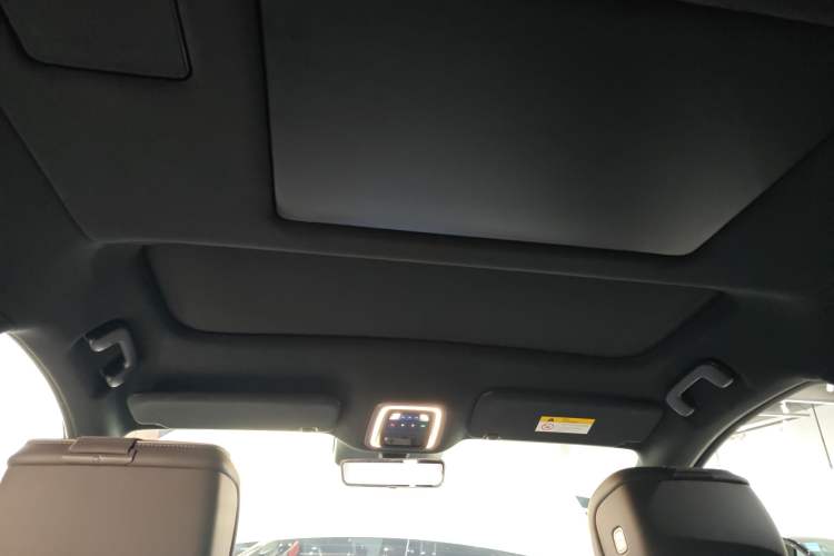 Used Nio ES8 2026 Model 6-seat Executive Signature Edition Headliner