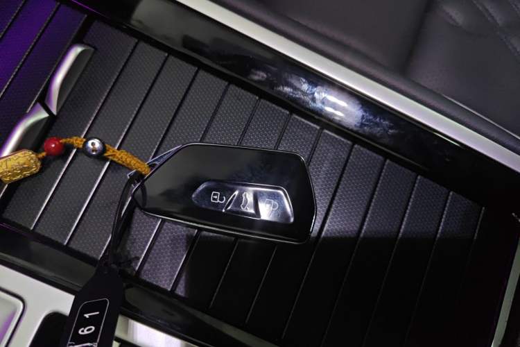 Used Volkswagen Magotan 2024 380TSI DSG Prestige Edition DaMai Package Vehicle Key