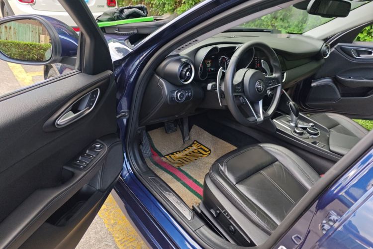 Used Alfa Romeo Giulia 2017 2.0T 280HP Luxury Edition