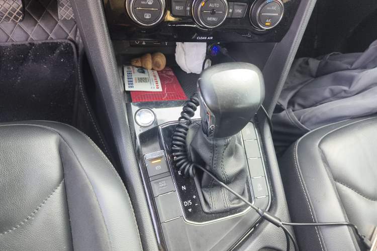 Used Volkswagen Tiguan L 2018 330TSI Automatic Two-Wheel Drive Luxury Edition
