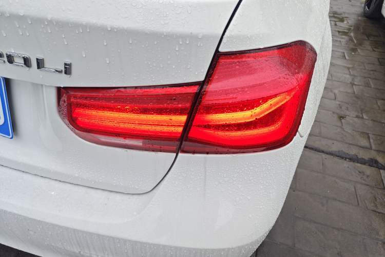 Used BMW 3 Series 2018 320Li Leading Model M Sport Package