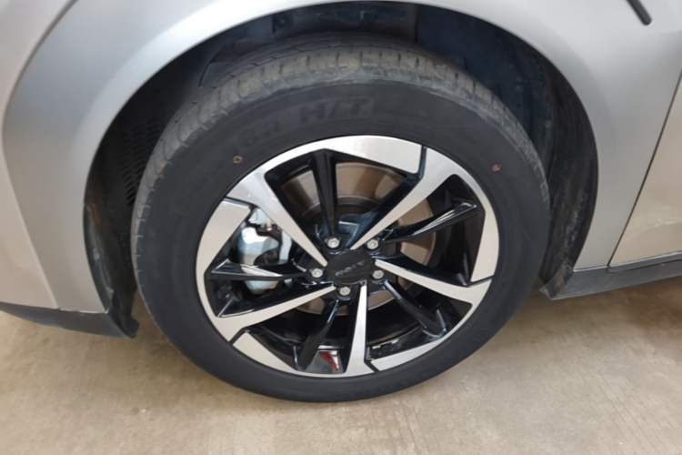 Used AION Y 2023 Younger Star Edition
