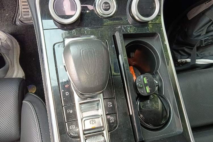 Used Hongqi H9 2020 Revised Version 2.0T Smart Connect Flagship Edition
