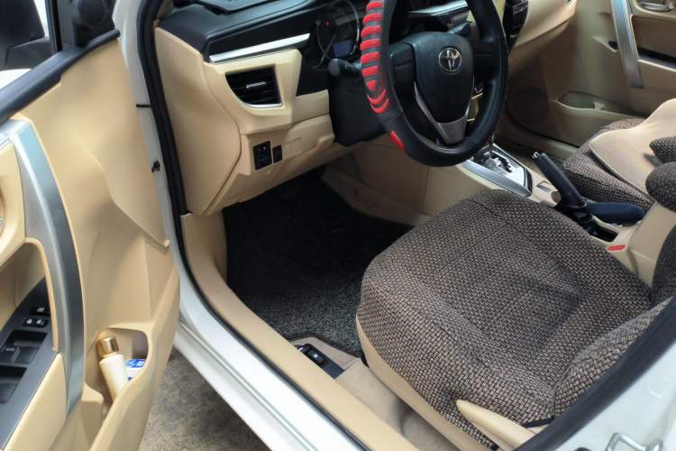 Used Toyota Corolla 2014 1.6L CVT GL Driver Seat