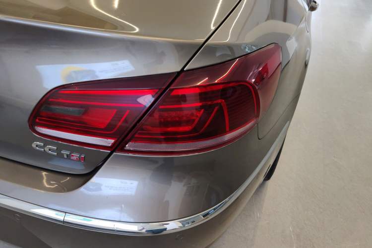 Used Volkswagen FAW-Volkswagen CC 2015 1.8TSI Luxury Model