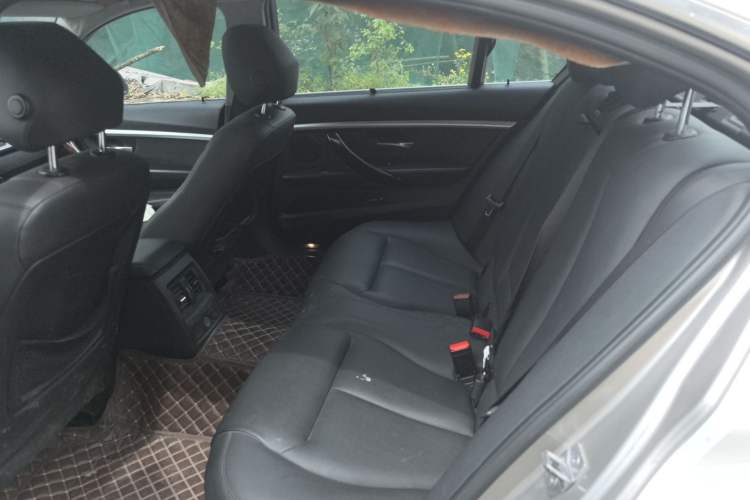 Used BMW 3 Series 2014 320Li Fashion Model Left Rear Seat