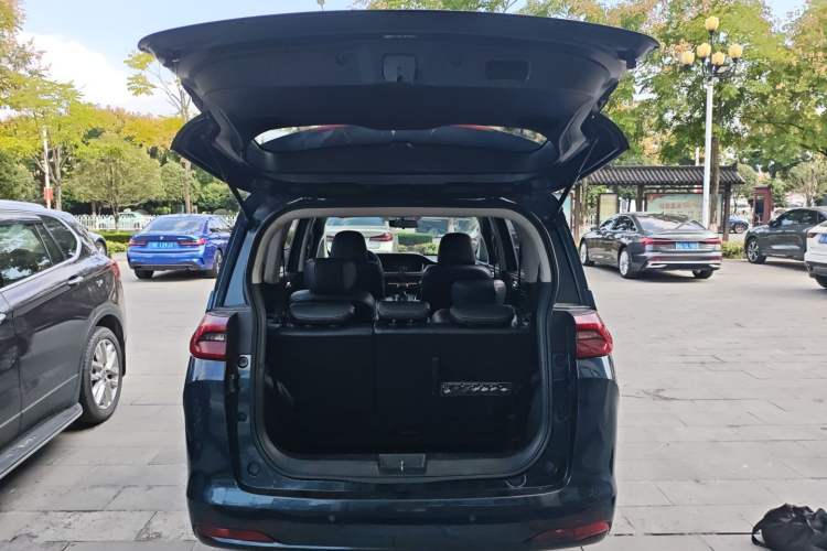 Used GAC Trumpchi M6 2021 270T DCT Luxury Edition (7 Seats) Trunk