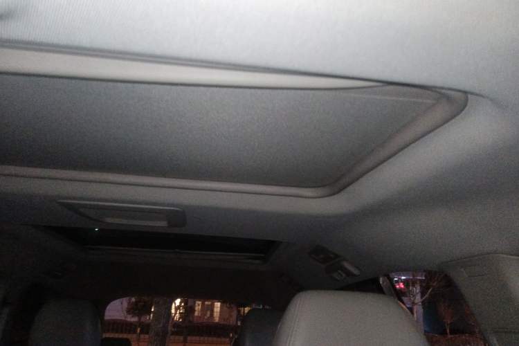 Used Buick GL8 2015 2.4L Luxury Business Premium Edition
