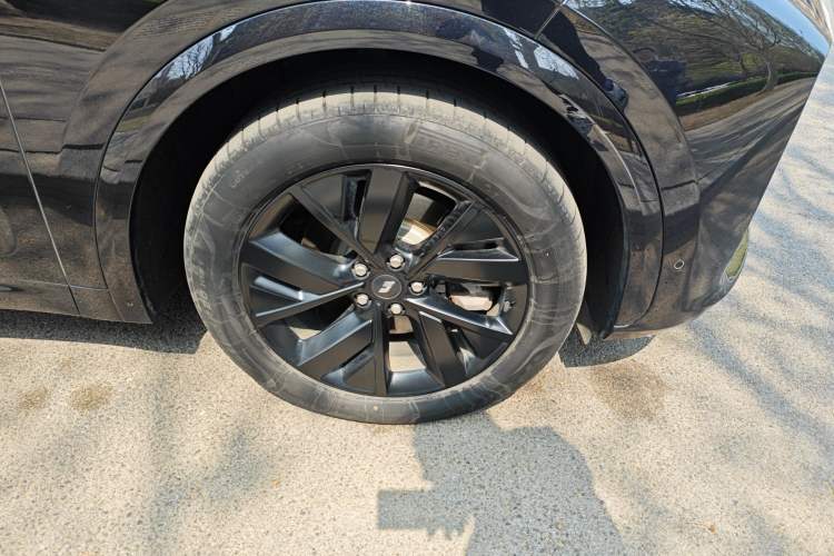 Used Li Auto L7 2023 Max model Right Front Wheel Hub