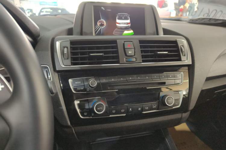 Used BMW 2 Series (Import) 2015 220i Convertible Coupe Leading Model
