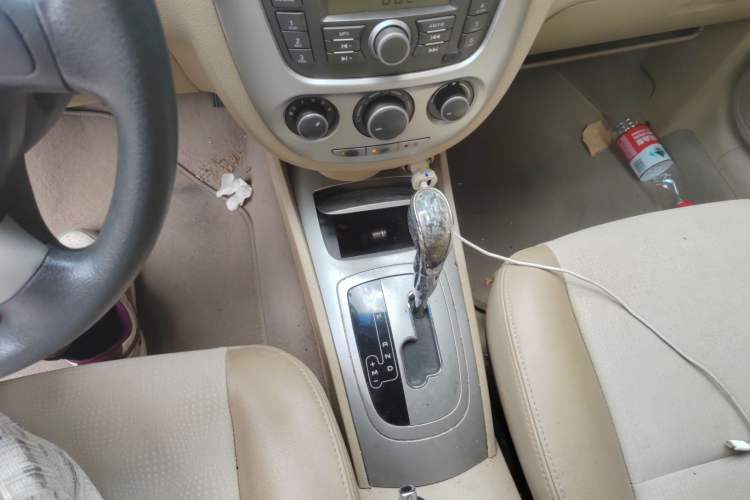 Used Buick Excelle 2013 1.5L Automatic Classic Model
