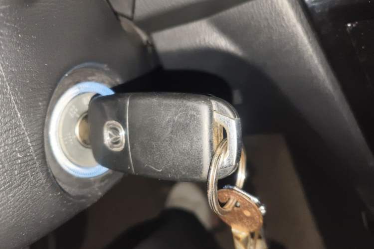 Used Changan Alsvin V7 2016 1.6L Manual Enjoyment Model China IV Standard
