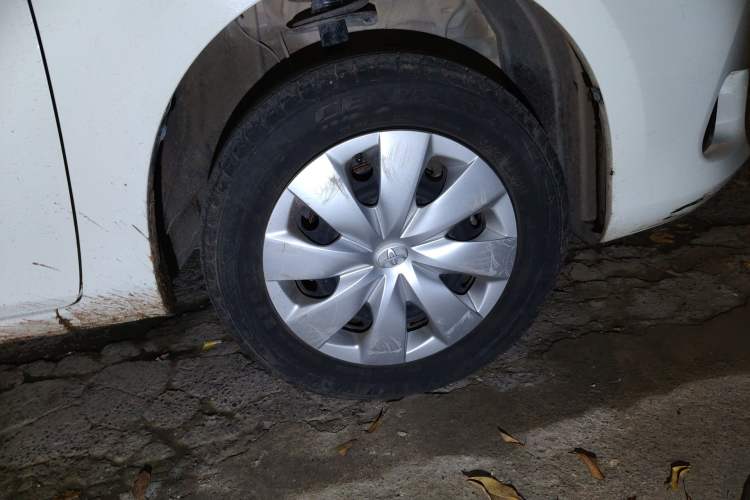 Used Toyota Vios 2014 1.3L Manual Xiang Edition Right Front Wheel Hub