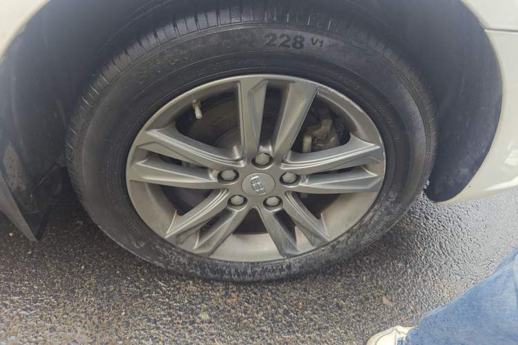 Used Geely Auto Emgrand 2017 Sedan Million Edition 1.5L Manual - Upward Version