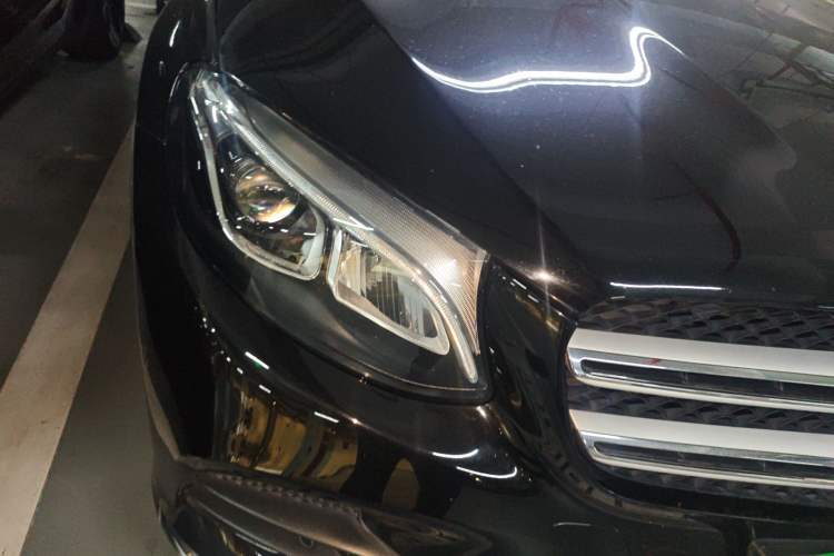 Used Mercedes-Benz GLC 2018 Facelift GLC 260 4MATIC Luxury Edition