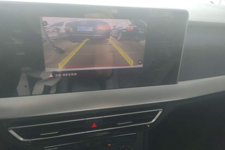 Used Volkswagen Lavida 2024 1.5L Automatic DeYi Edition Audio And AC Panel