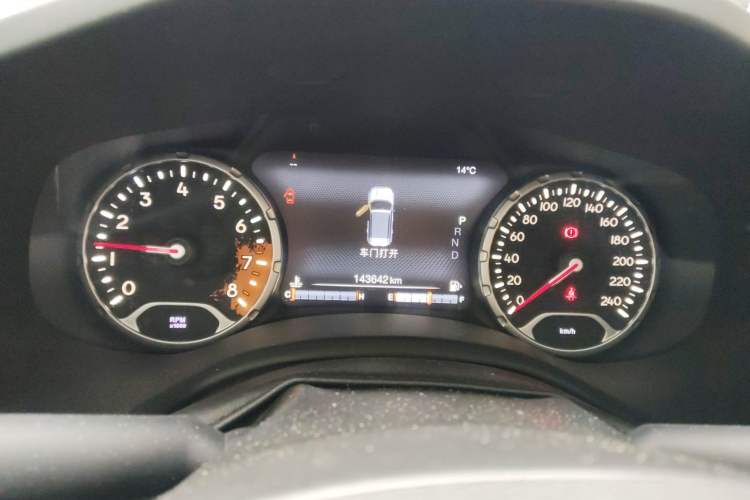 Used Jeep Renegade 2018 Connected Large Screen Version 180T Automatic Smart Version Instrument Cluster