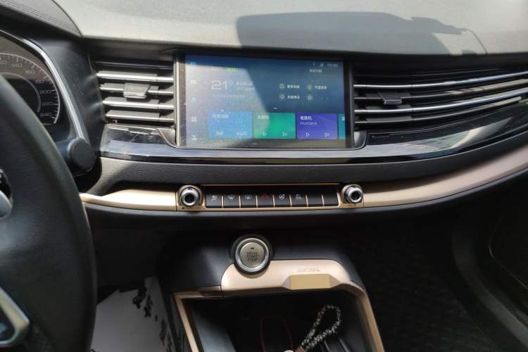 Used Haval H6 2021 1.5 GDIT Automatic Champion Edition Audio And AC Panel