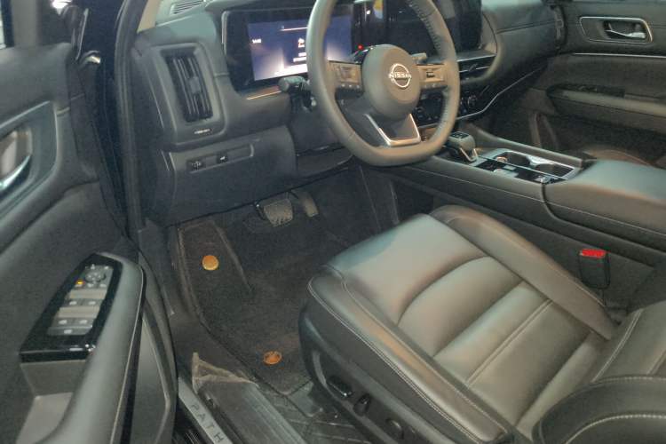 Used Nissan Pathfinder 2024 380 VC-TURBO Two-Wheel Drive Smart Edition 6 Seats