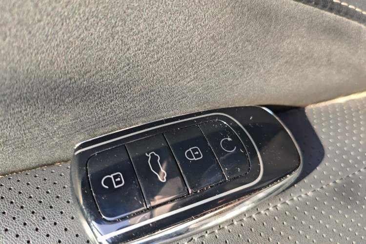 Used Chery Tiggo 9 2023 2.0T Dual-Clutch Two-Wheel Drive Luxury Edition 7 Seats