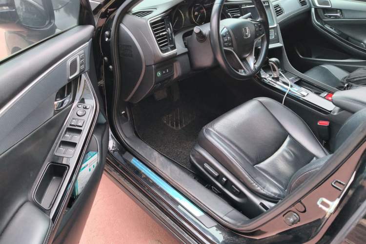 Used Honda Spirior 2015 2.4L Prestige Edition
