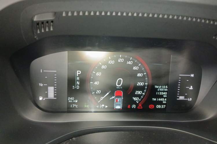 Used Volvo XC60 2019 T5 4x4 Smart Edition China VI Standard Instrument Cluster
