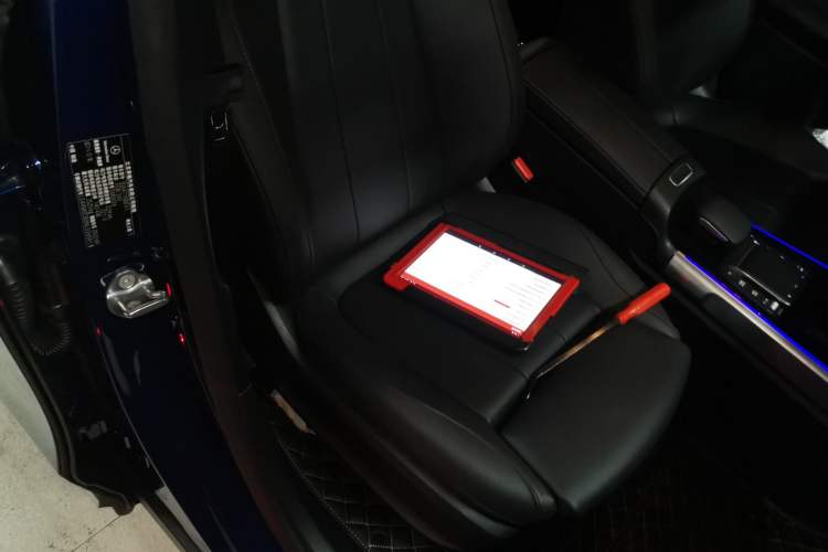 Used Mercedes-Benz EQB 2022 EQB 260 Right Front Seat