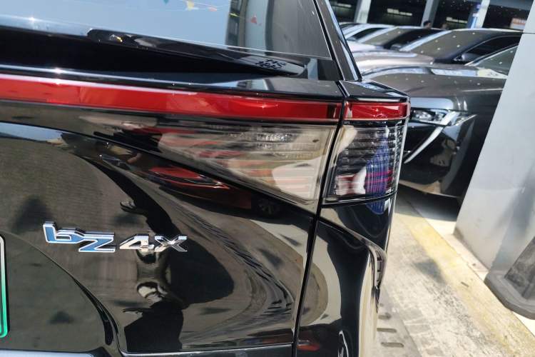 Used Toyota FAW bZ4X 2022 Two-Wheel-Drive Long-Range JOY Edition Exterior 3