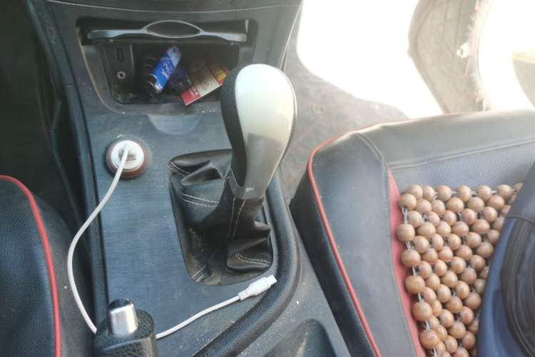 Used GAC Trumpchi GA3S Vision 2014 1.6L Manual Elite Edition Gear Lever