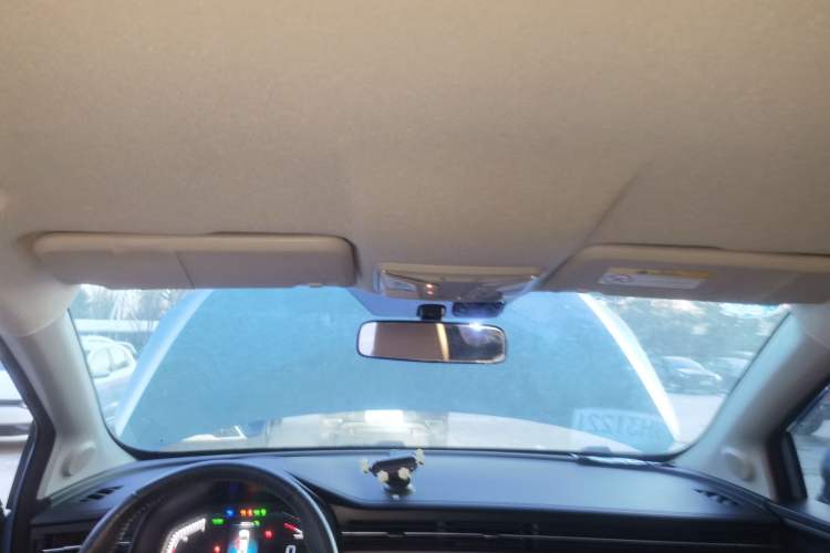 Used ORA iQ 2018 High-Range Version Smart Connectivity Model