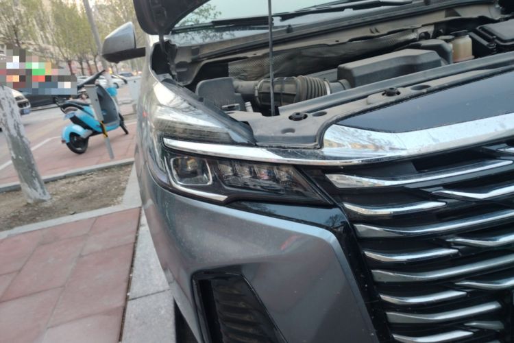 Used Buick GL8 2021 Land Cruiser Executive Class 652T Luxury Model
